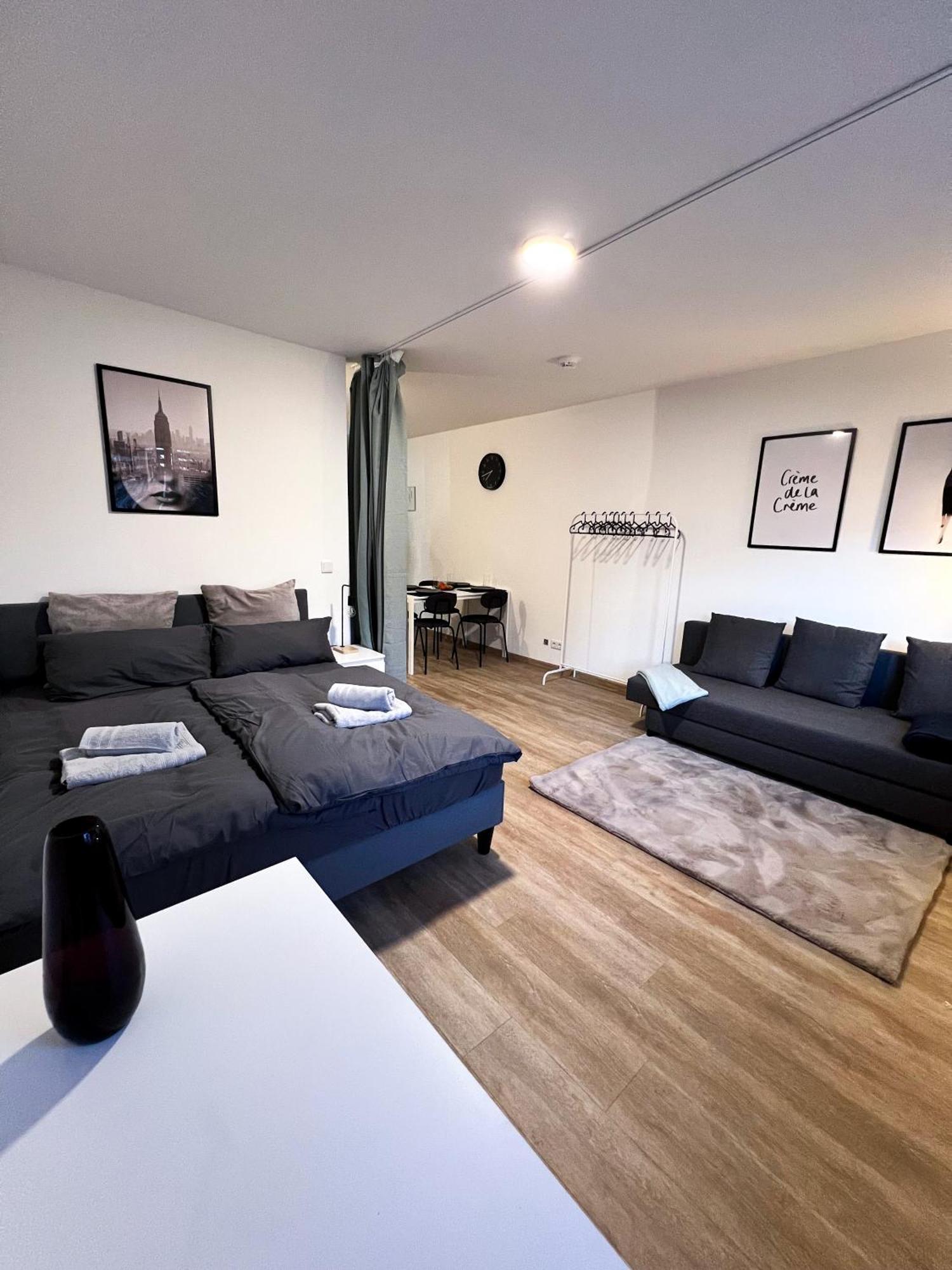 Zentrale Wohlfuehloase Mit Parkplatz Apartment Osnabrueck Exterior photo